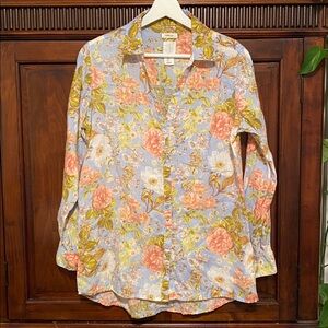 Joie 100%  Linen Floral Blouse Roses Peonies pale blue pink MOP buttons Size S